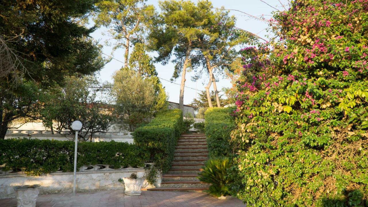 Villa Ada Leporano Eksteriør bilde